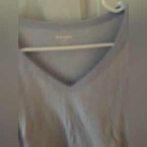 Old Navy women’s V-Neck T-Shirt in Light purple